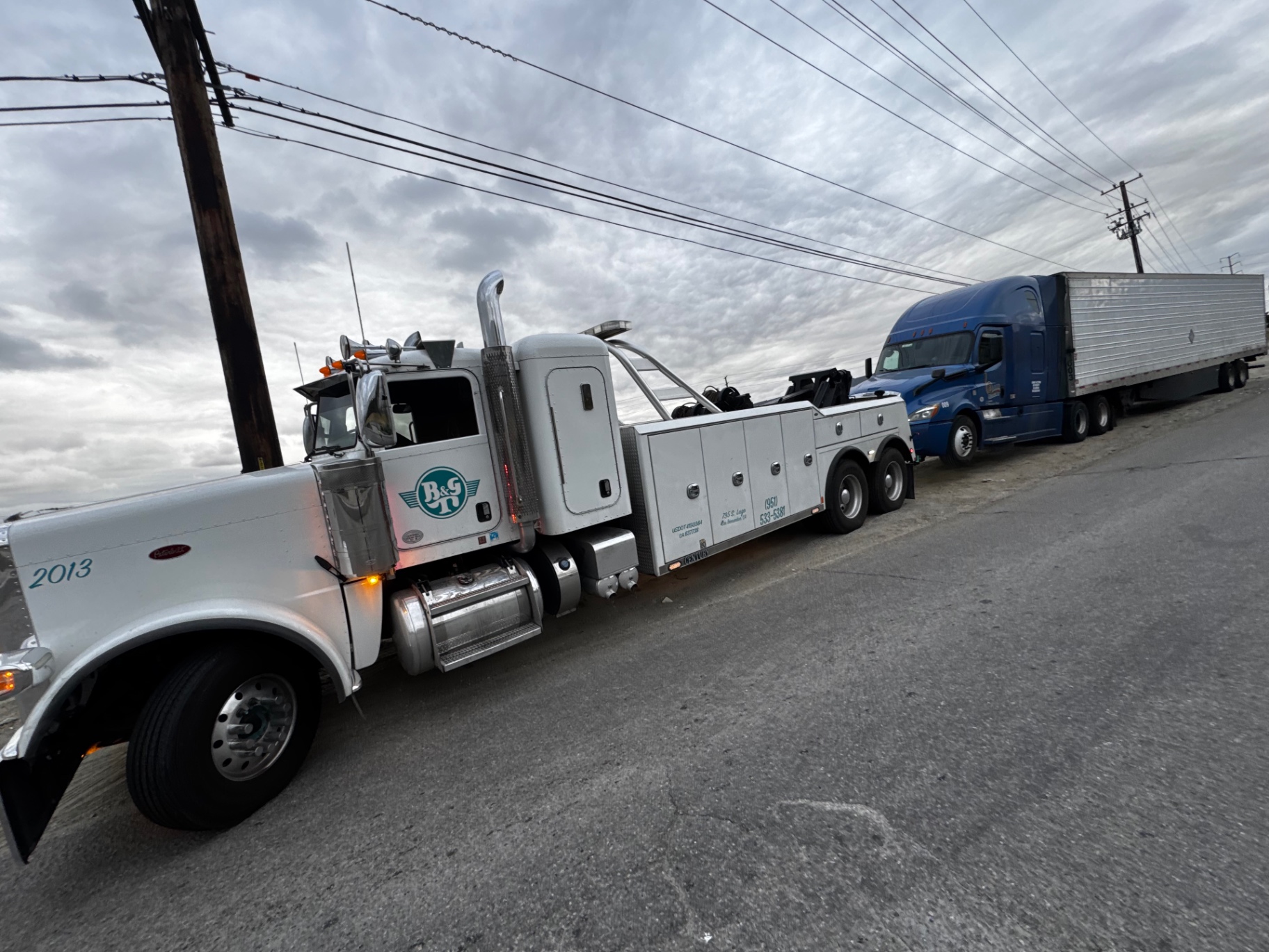 B&G Towing fleet in action